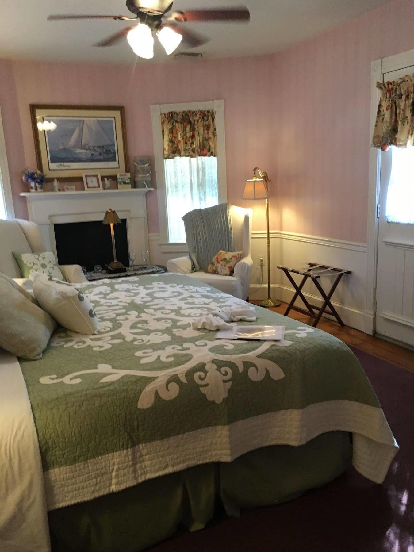 Parsonage Inn Bed And Breakfast Saint Michaels Exteriér fotografie